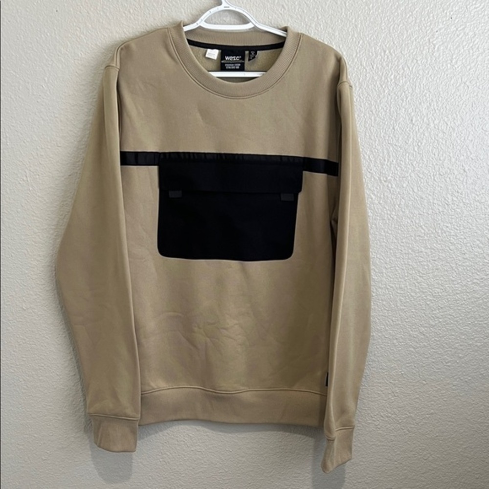 NWOT Wesc Men's Beige and Black Crewneck Sweater